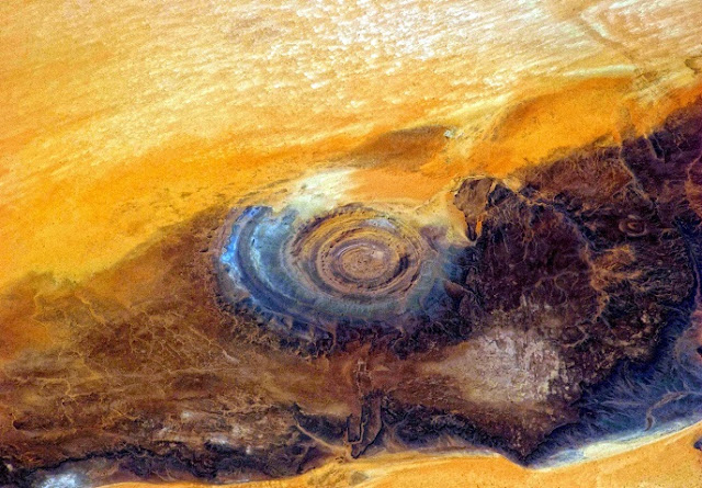  This Eye in Sahara is one of the uncanny places on earth that look like alien worlds