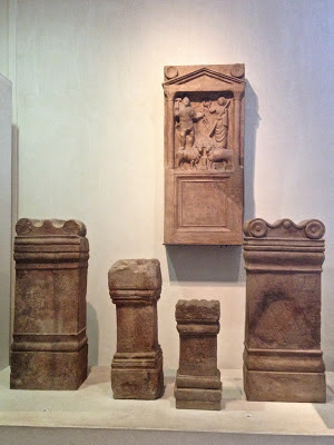 ancient roman altars for religion and magic