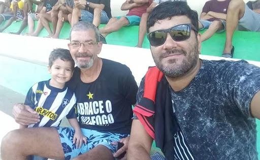 Mauro com o filho Sebastian e o Pai