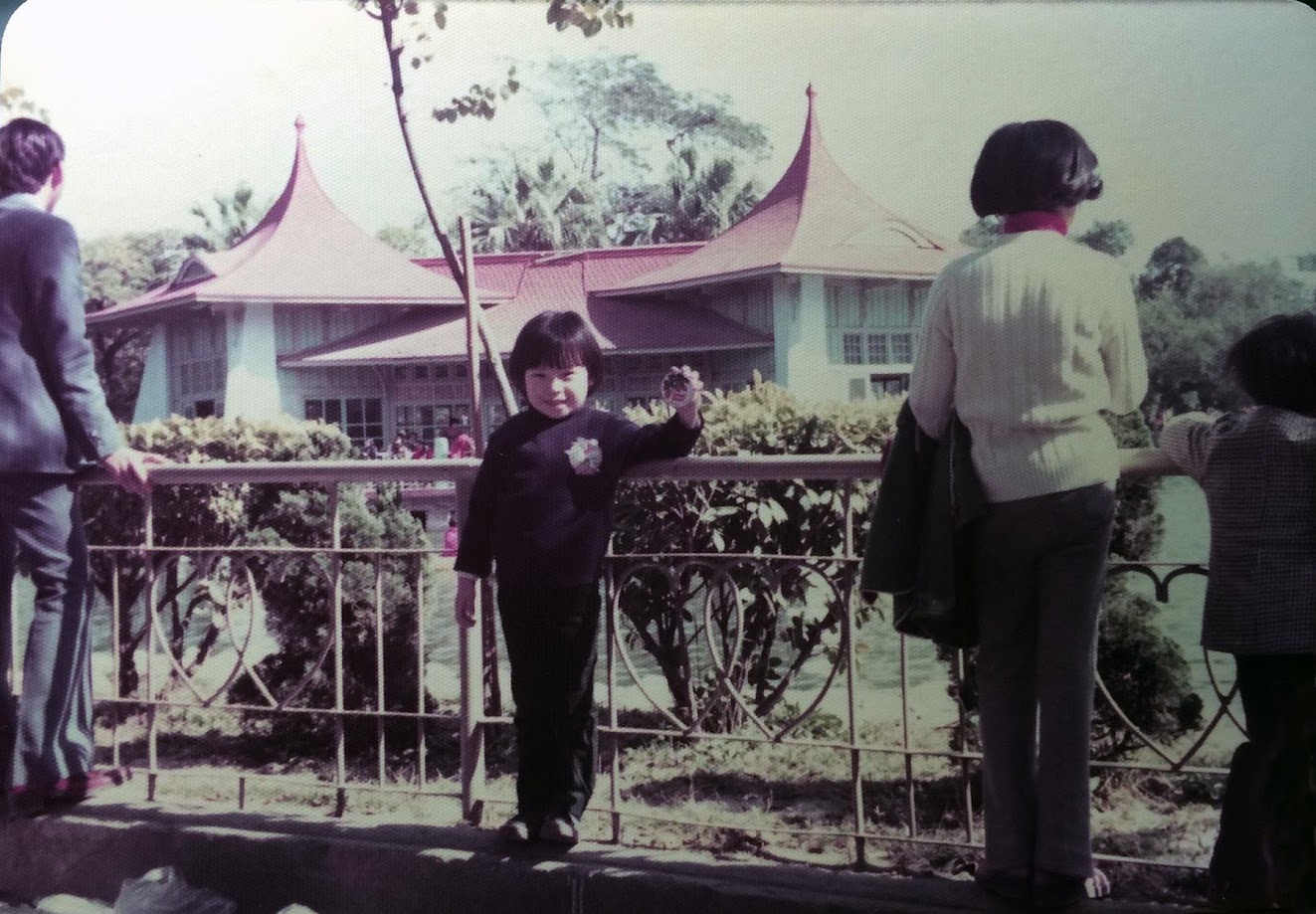 1976