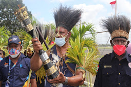 Masyarakat Adat Malind Sambut Api PON XX Papua dengan Tarian Tradisional
