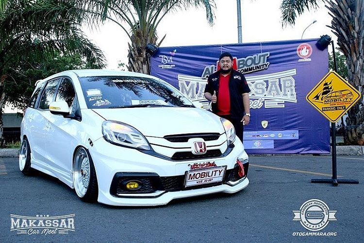  Modifikasi  Mobil Ceper Honda Mobilio  Putih Owner 