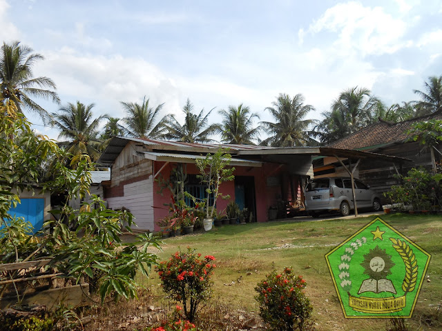 Rumah Kediaman Pendiri Sekaligus Pimpinan Yayasan Nurul Huda Dayo (YPI NUHDA DAYO RIAU)