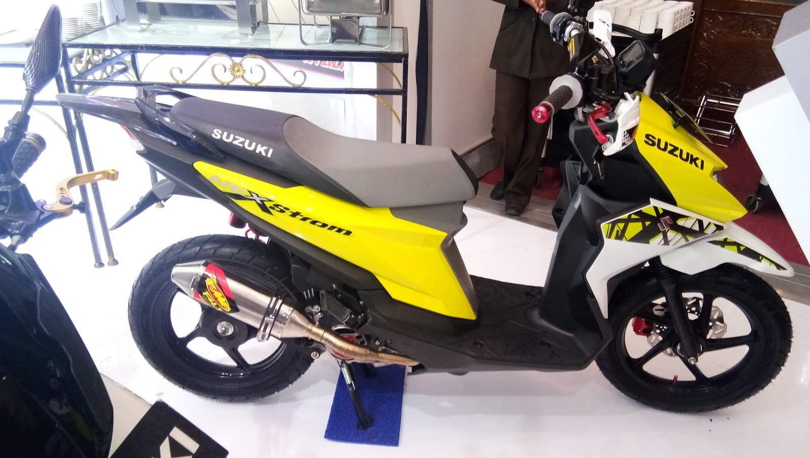 Inilah Jadinya Jika Suzuki Nex Di Modifikasi Menggunakan Stang Fatbar Supermoto