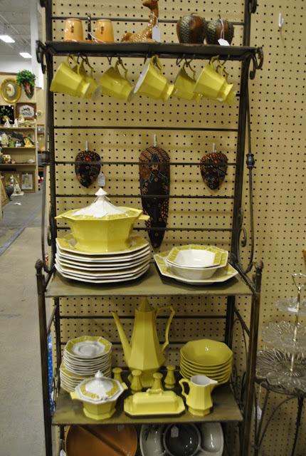 Flashback Summer: Flea Market Mecca- Relics Antique Mall, Springfield, Missouri