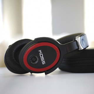 Koss Striva Pro: Headphone Dengan Koneksi Wi-fi [ www.BlogApaAja.com ]