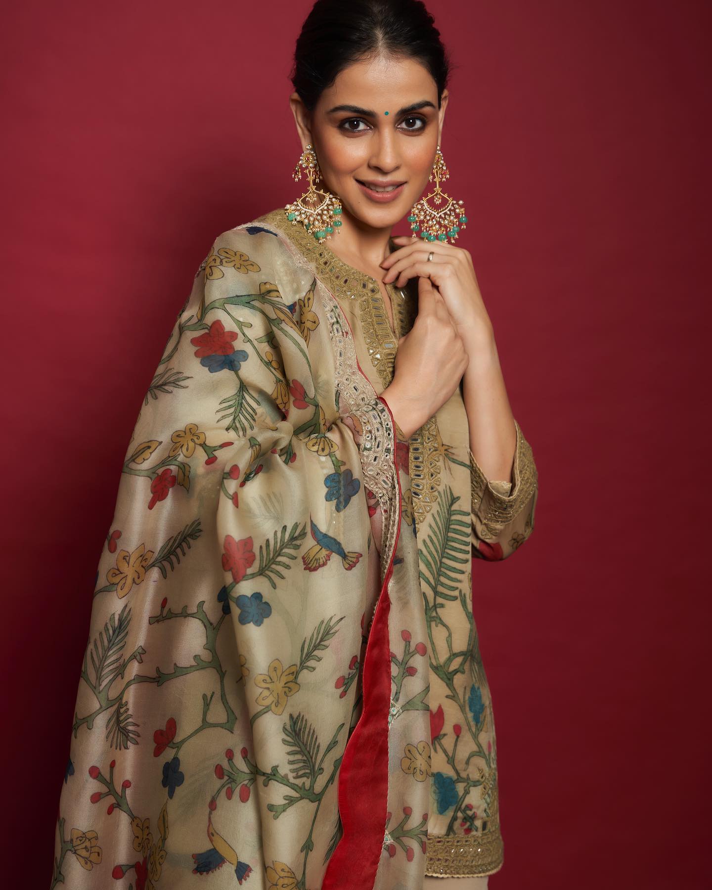 Genelia Deshmukh HD UHD Photo