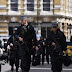 Πυροβολισμοί στο Λονδίνο: Δύο νεαροί σε κρίσιμη κατάσταση στο νοσοκομείο