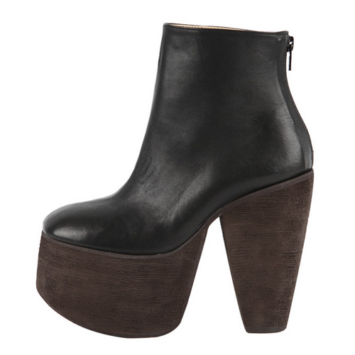 Chic Black Chunky Heeled Ankle Boots