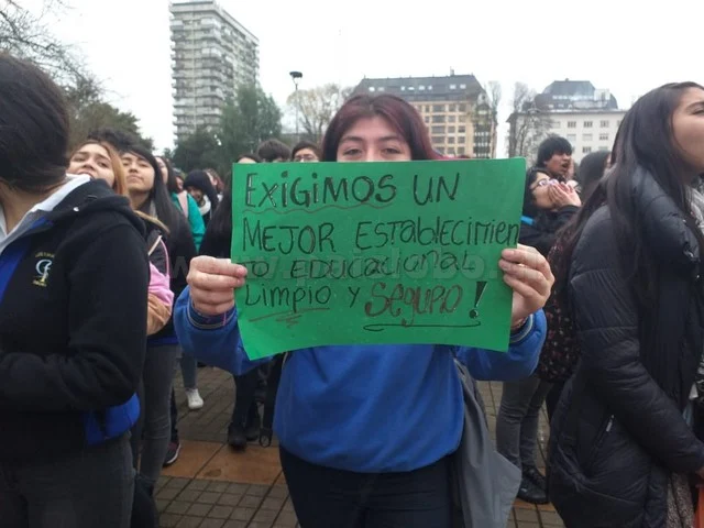 Estudiantes protestan en Osorno
