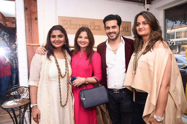 3. Bhumika & Jyoti  with Deepshikha Nagpal & Kaishav Arora