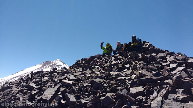 cumbre, cerro, ansilta, miguel moya, julieta balmaceda, sebastian ortiz, nico berozzi