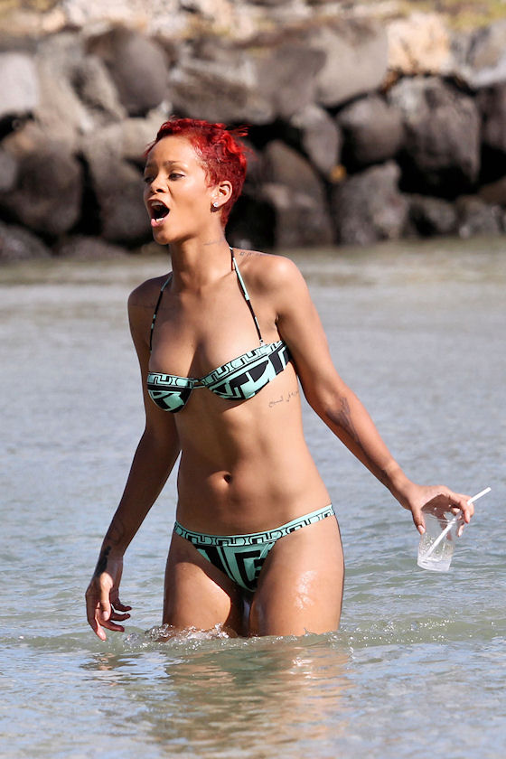 molly simms diamond bikini. Rihanna Bikini Swagg