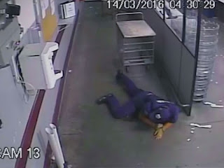 Imagem mostra segurança no chão durante assalto na PROTEGE.  Foto: Reprodução/EPTV/G1