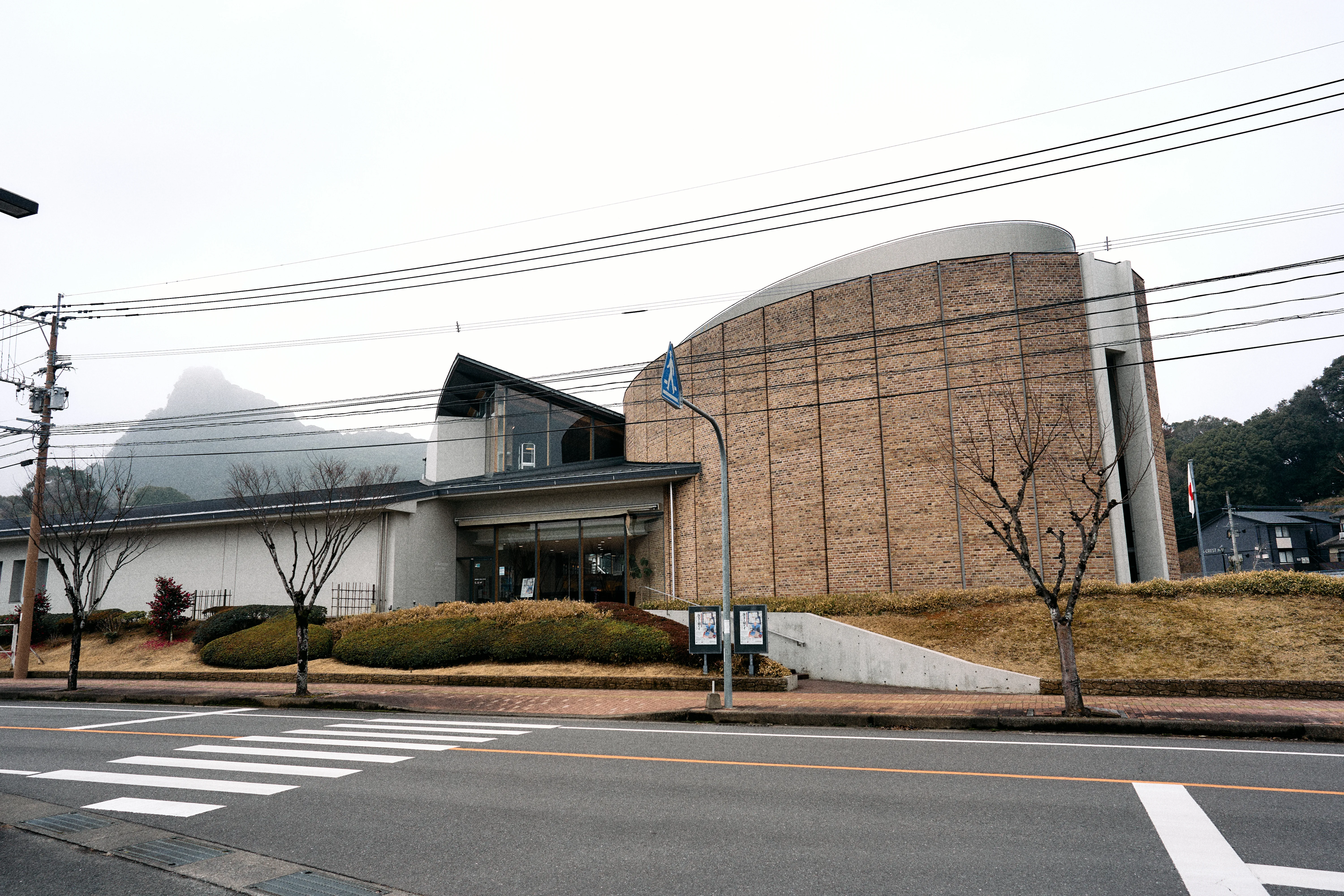 일본소도시-사가여행-사가시-saga-佐賀市-다케오온센-takeo-onsen-station-드럭스토어-코스모스-유메타운