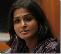 remya_nambeesan_in_ayalum_njanum_thammil_film