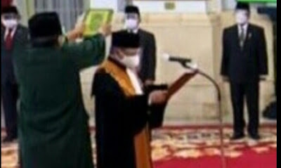 
Presiden Lantik Wakil Ketua MA DR Andi Samsan Nganro SH.MH
