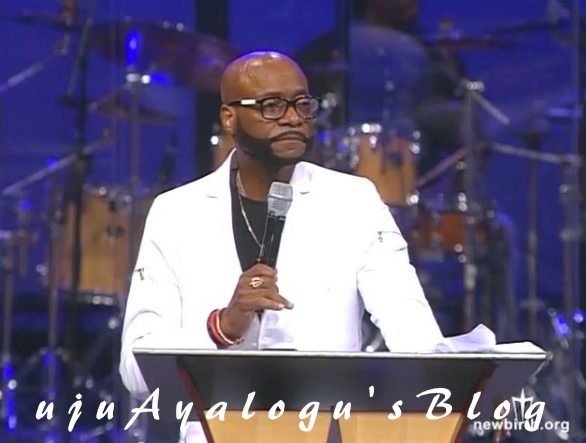 Bishop Eddie Long Is Dead: US Pastor Reportedly Dies Of HIV/AIDS, Family Says It’s Intestinal Cancer