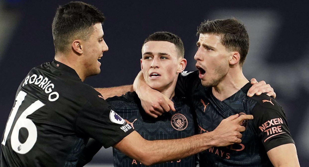 Manchester City set a new Premier League record with Everton's victory.