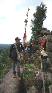 Anang Anwar dan rekan