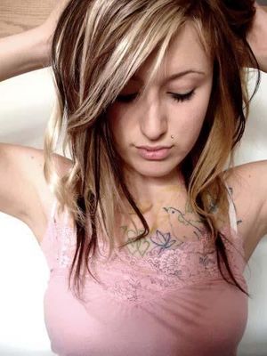 Emo Haircuts For Girls With Thick Hair. Funky Emo Hairstyle Hairstyles