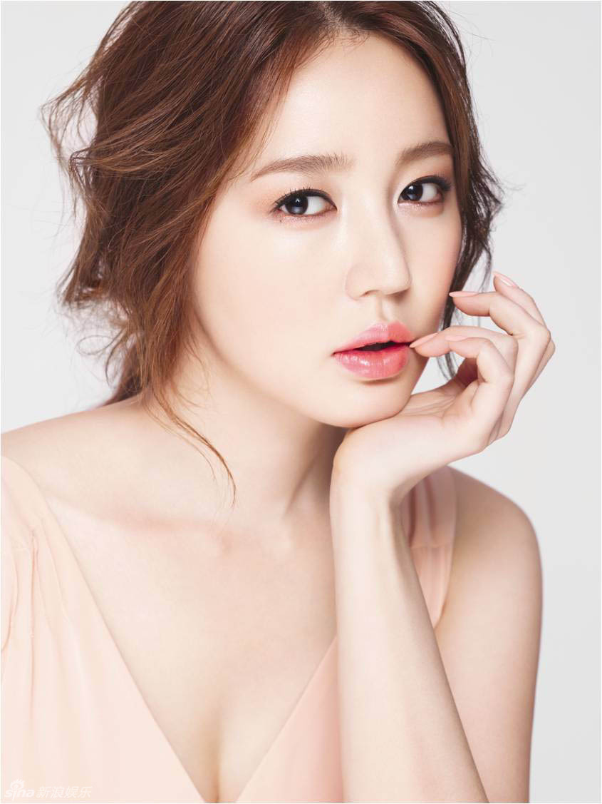 Yoon Eun Hye dengan make yang WOW