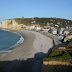 France - Etretat, protégée par ses falaises