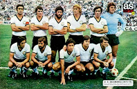 U. D. SALAMANCA. Temporada 1975-76. Huerta, Iglesias, Pita, Rezza, Lanchas y D'Alessandro; Álvarez, Robi, Víctor, Ameijenda y Pérez. CLUB ATLÉTICO DE MADRID 4 U. D. SALAMANCA 1. 28/09/1975. Campeonato de Liga de 1ª División, jornada 4. Madrid, estadio Vicente Calderón: 65.000 espectadores. GOLES: 1-0: 38’, Rubén Ayala. 2-0: 43’, Leivinha. 3-0: 57’, Leivinha. 4-0: 67’, Leivinha. 4-1: 70’, Víctor Soler.