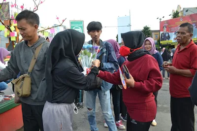 Komunitas Generasi Tanpa Rokok (Getar) Lampung Tukar Rokok Dengan Coklat, Tapi..