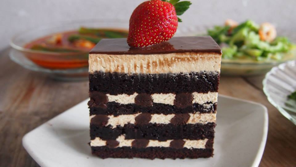 DUNIA DAPUR KAMA: RUSIAN BLACK &WHITE CAKE