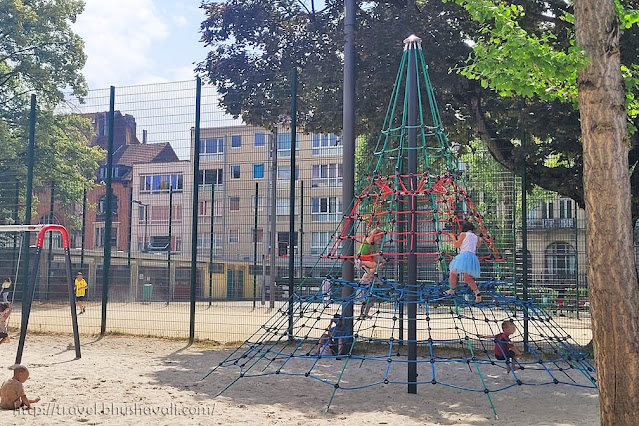 Best playground in Brussels - Plaine de Jeux Renier Chalon Speeltuin