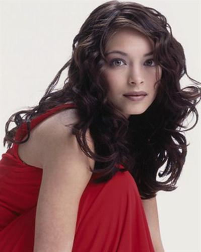 Kristin Kreuk  Hairstyles Photos XVrYC