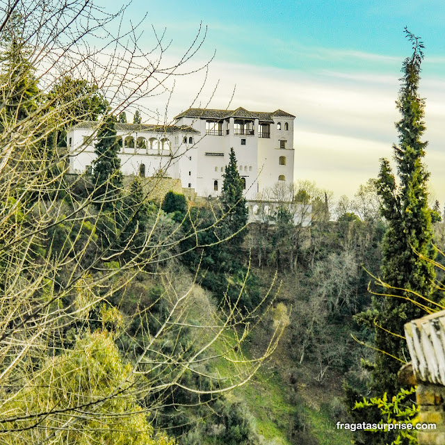 Palácio do Generalife visto do Albaicín em Granada