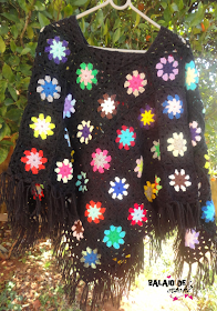 Poncho em granny square