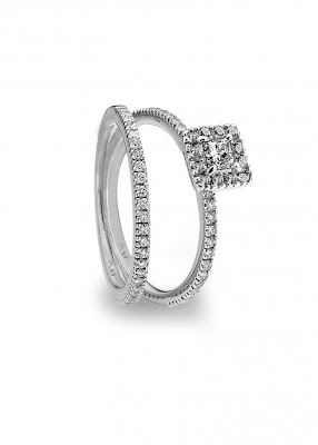 Engagement Ring With Platinum Diamond