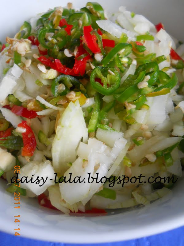 Daisy-lala: Sambal Kicap dan Kerabu/Sambal Tomato