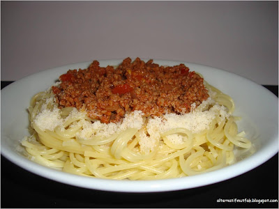 bolonez soslu spagetti makarna 1
