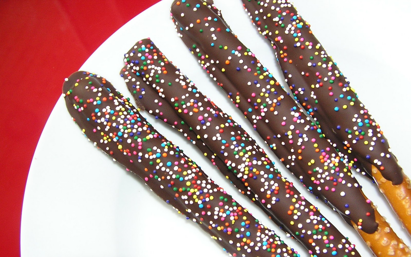 The Allergy Safe Kitchen: Chocolate Covered Pretzel Rods