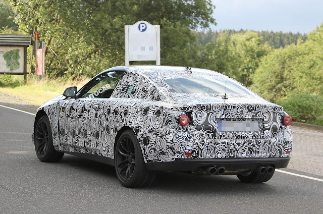 New BMW M4 back image