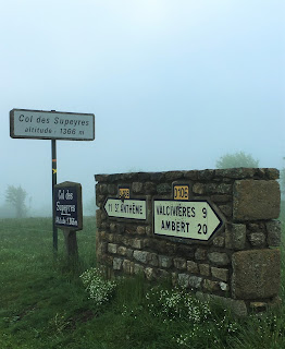 fourme de valciviere, fourme d'ambert , fourme de montrbrisson, fabrication fourme d'ambert, fabrication fourme de montbrisson, producteur fermier de fourme, fourme fermière, fourme col des supeyres, blog fromage , la laiterie de paris, blog fromage maison, recette fromage, faire du fromage, tour du monde fromage, voyage fromage, pierre coulon, fromagerie paris, fromagerie urbaine paris 