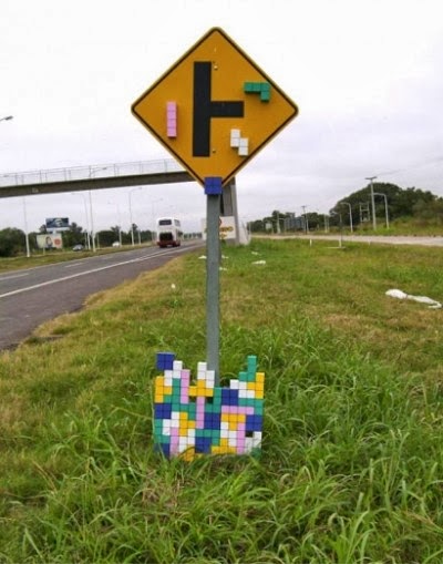 http://www.funnysigns.net/tetris-road-sign/