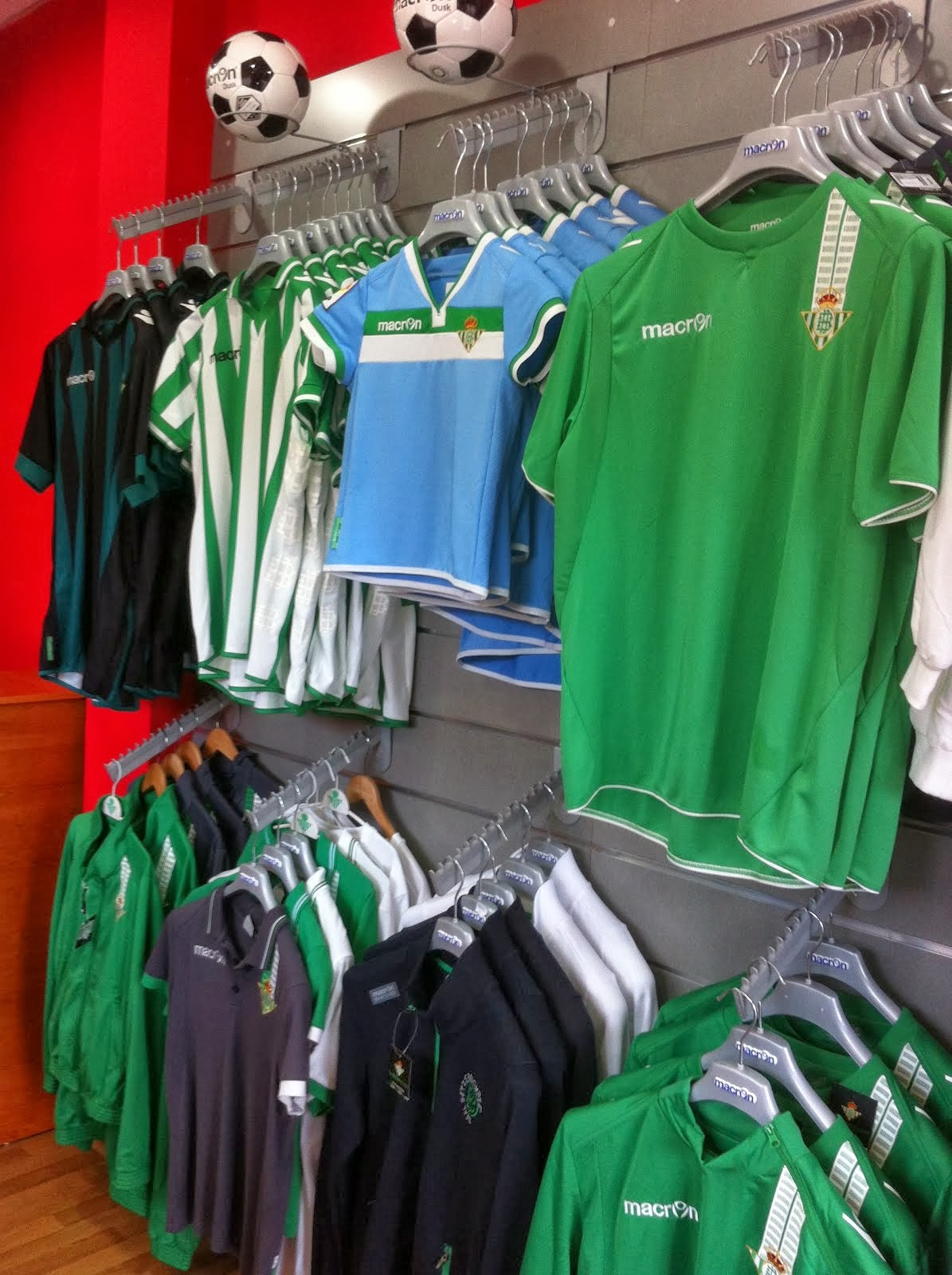 REAL BETIS VESTIRA MACRON