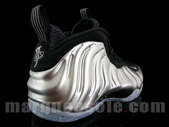 tim duncan foams. the signature foam Waiting