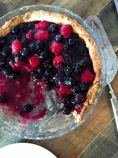 Raw blueberry pie recipe