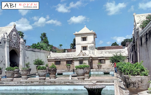 Tempat Wisata Romantis di Jogja Taman Sari Keraton Yogyakarta