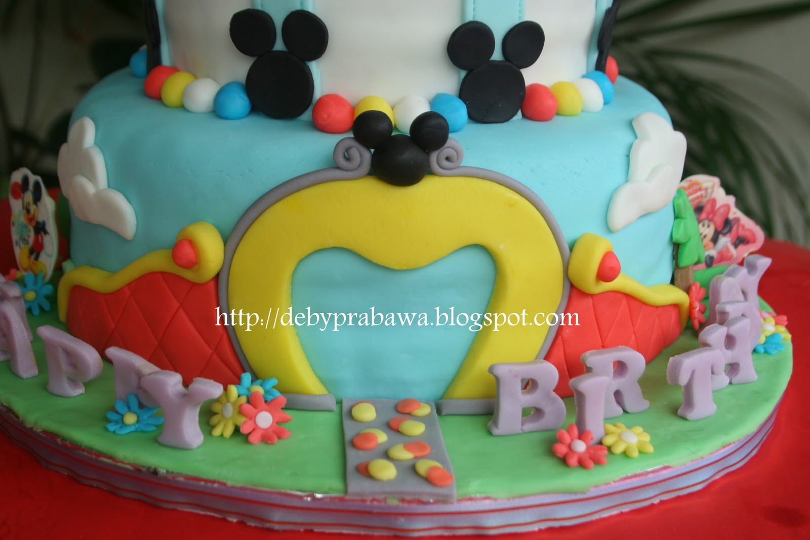 mickey mouse cake