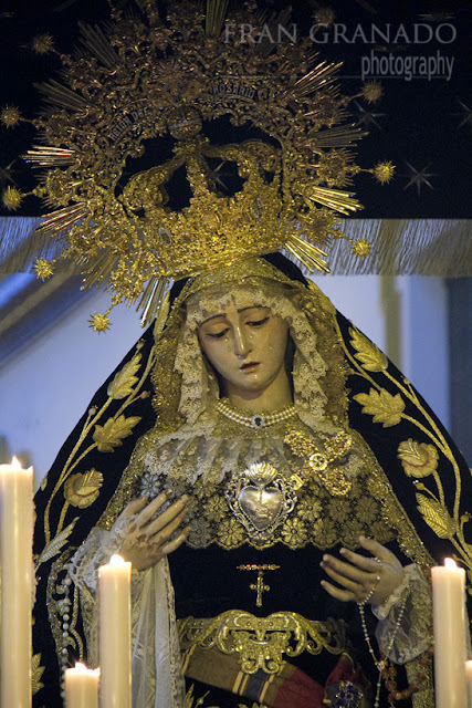 http://franciscogranadopatero35.blogspot.com/2013/11/la-virgen-del-rosario-en-la-aurora-del.html