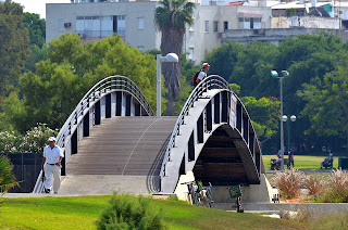 bridge hayarkon park tel aviv israel