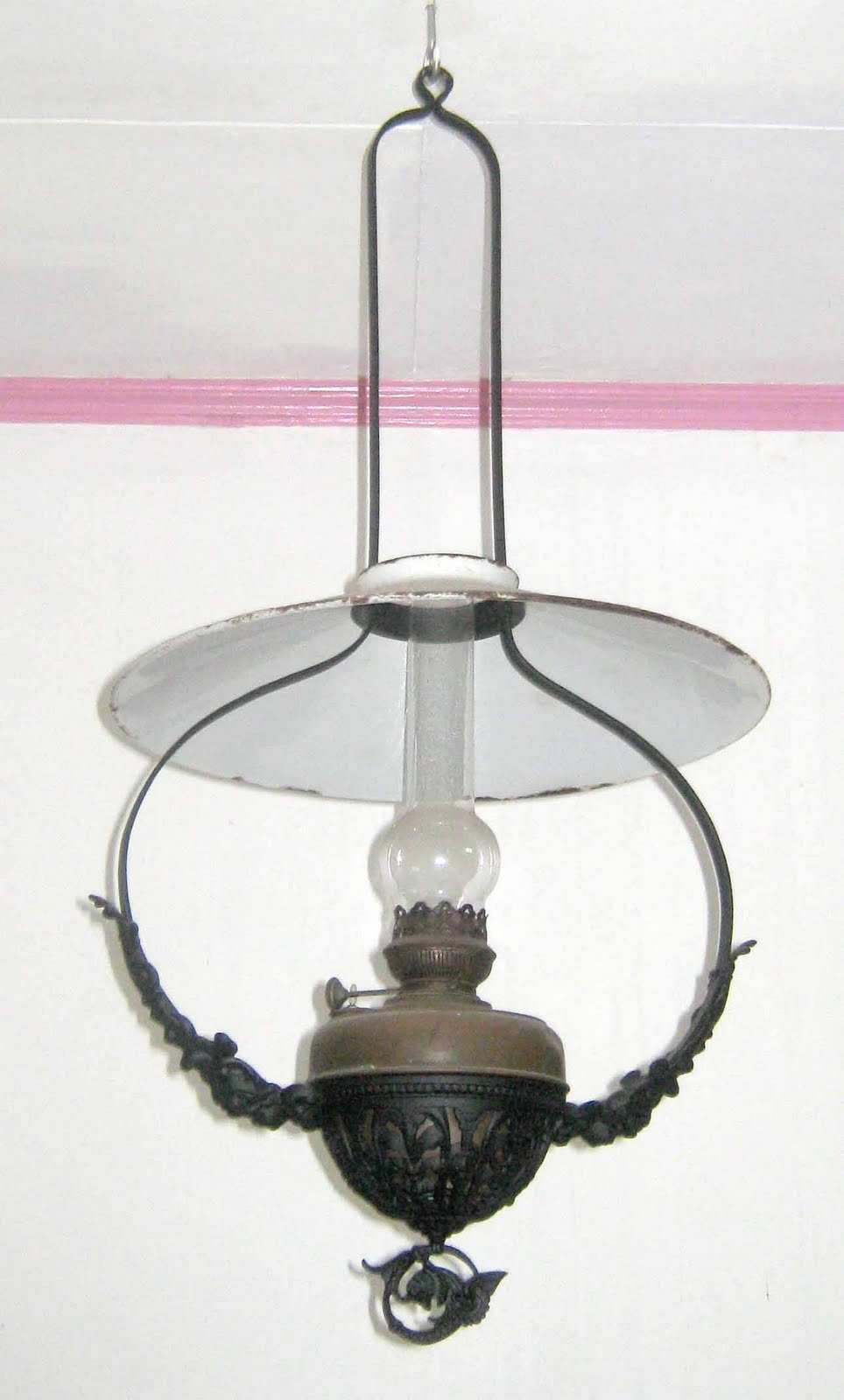 Antik Jawa  Lampu  Gantung  Londo