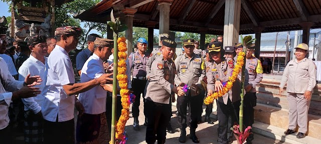 Polres Gianyar Salurkan Bantuan Sumur Bor kepada Warga di Desa Petulu Ubud